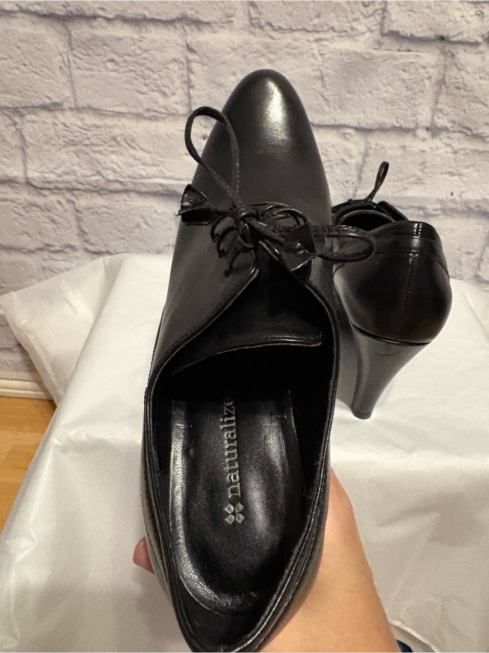 Naturalizer Classic Black Leather Lace-Up Women's Heeled Oxfords Size 5.5 - Picture 8 of 9